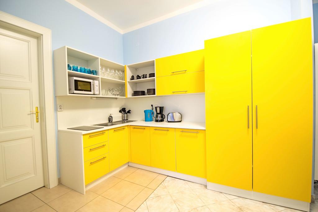 Apartment Labyrinth By Ruterra